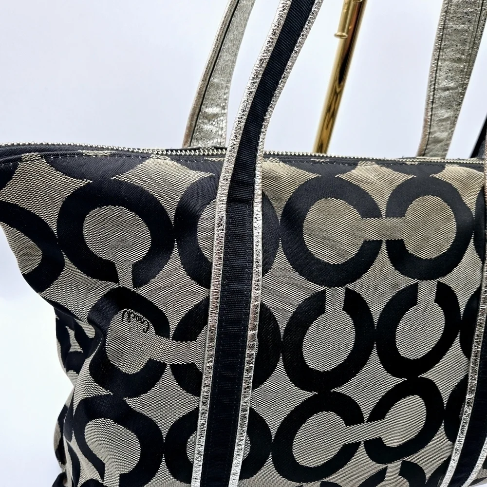 COACH Poppy Canvas Tote Black Op C Print Purple Lining Large Sequence Tag